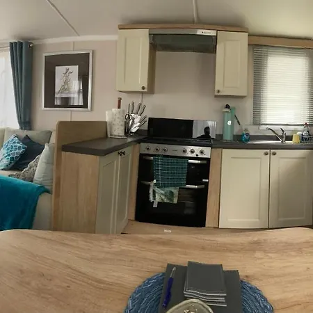 Sunflower Lodge, Lido Leisure Park, 度假居